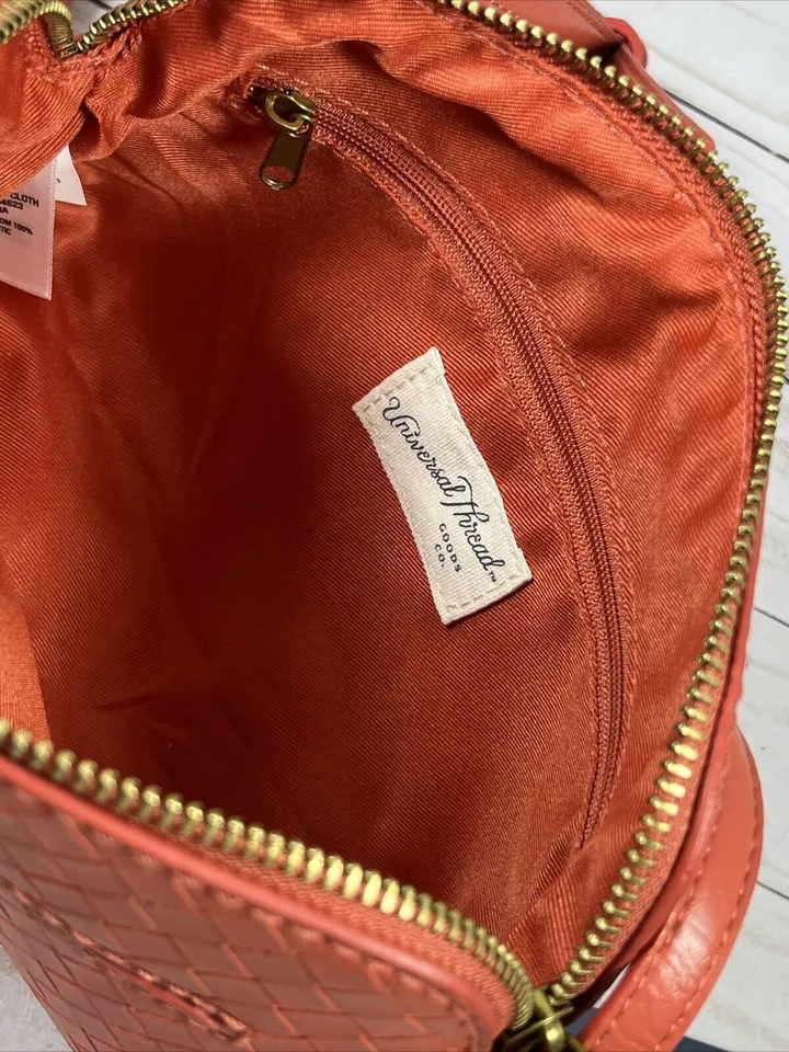 Universal Thread Addison Crossbody Bag