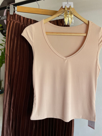 Camila Essential Top