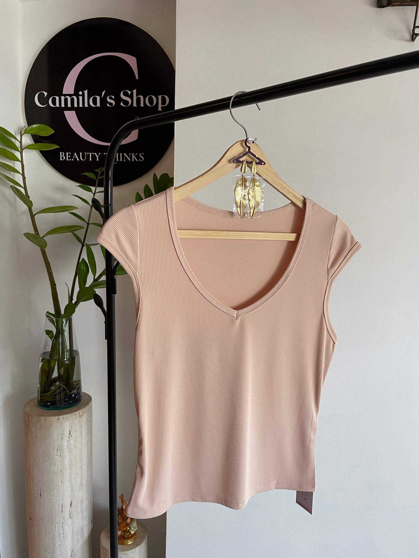 Camila Essential Top